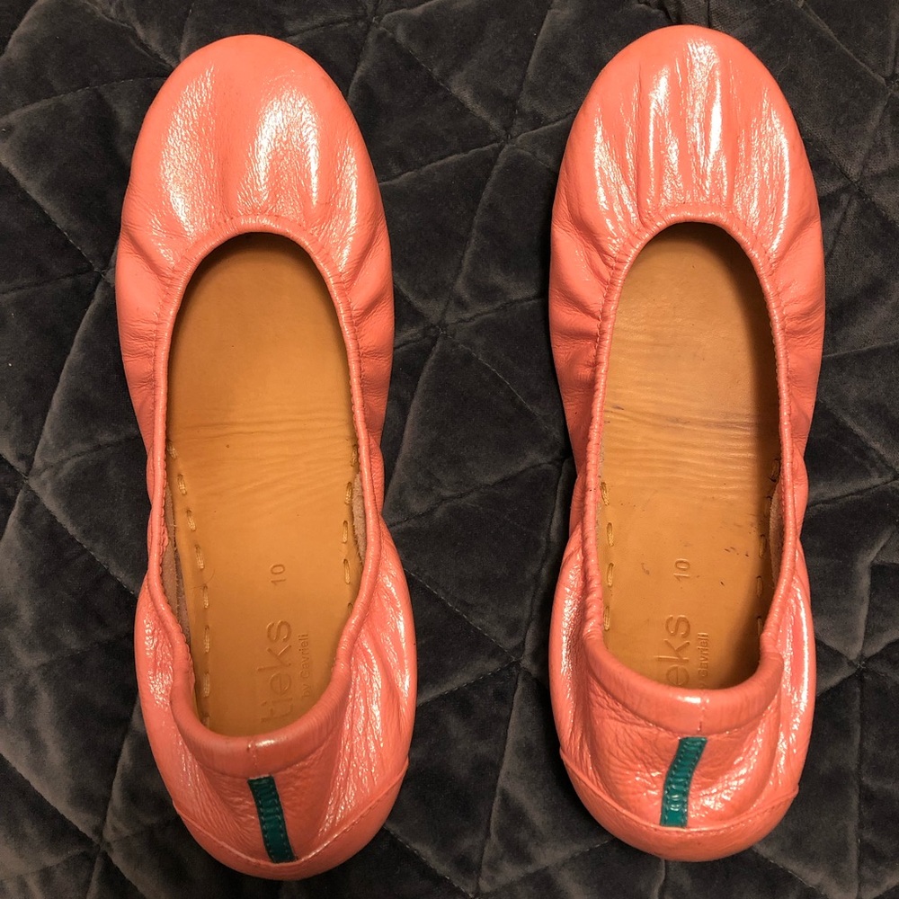 bubblegum pink Tieks